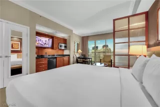 Photo #4: 2793776 Listing
