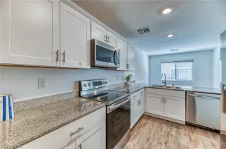 Photo #4: 2793783 Listing 