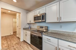 Photo #5: 2793783 Listing 