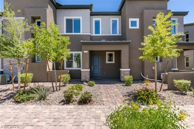 MLS: 2793848 Condo For Sale