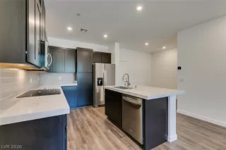 Photo #3: 2793848 Listing