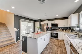 Photo #6: 2793915 Listing 