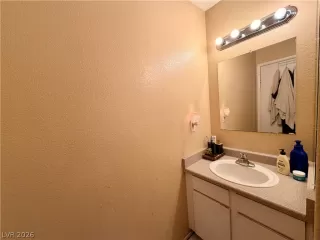 Photo #5: 2793916 Listing