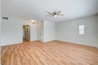 Photo #3: 2793952 Listing 