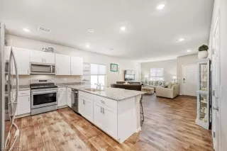 Photo #4: 2794004 Listing 