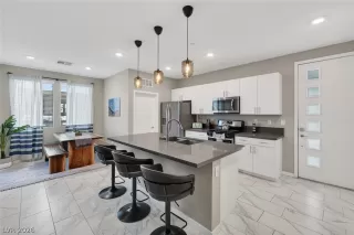 Photo #6: 2794097 Listing