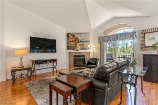 Photo #2: 2794104 Listing 
