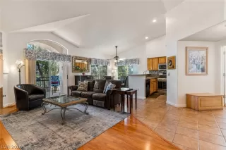 Photo #3: 2794104 Listing 