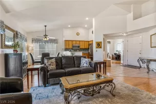 Photo #4: 2794104 Listing 