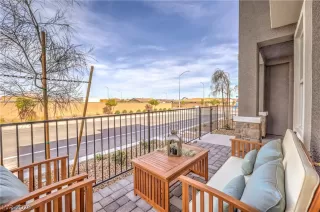 Photo #3: 2794125 Listing