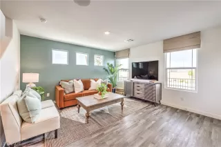 Photo #6: 2794125 Listing