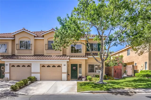 MLS: 2794137 Condo For Sale