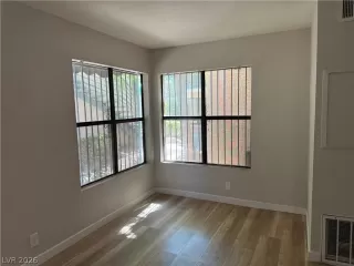 Photo #2: 2794157 Listing 