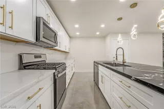 Photo #5: 2794168 Listing 