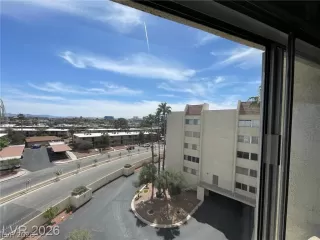 Photo #3: 2794180 Listing 