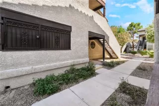 Photo #4: 2794216 Listing
