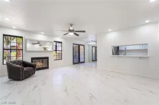 Photo #6: 2794216 Listing