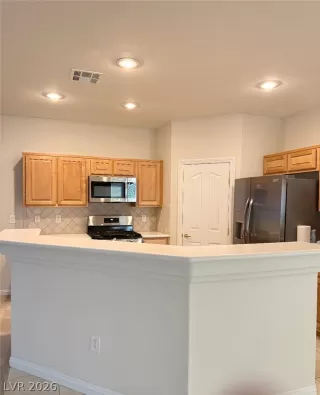 Photo #2: 2794270 Listing 