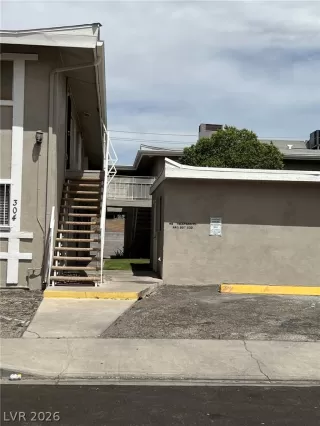 Photo #1: 2794390 Listing 