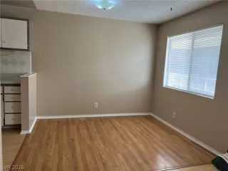 Photo #5: 2794390 Listing 