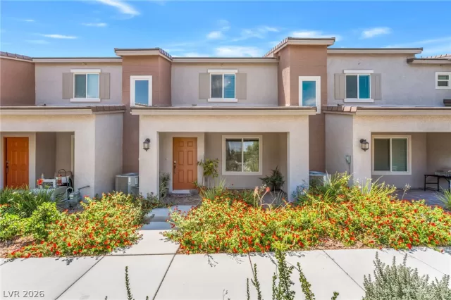 MLS: 2794413 Condo For Sale