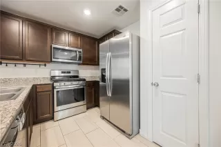 Photo #2: 2794457 Listing 