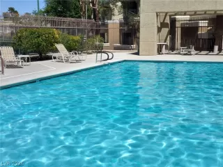 Photo #1: 2794570 Listing 