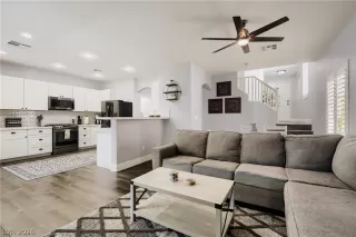 Photo #5: 2794884 Listing 