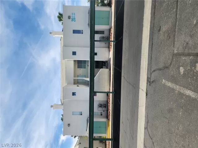 MLS: 2795052 Condo For Sale