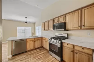 Photo #6: 2795091 Listing 