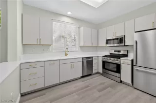 Photo #6: 2795103 Listing 