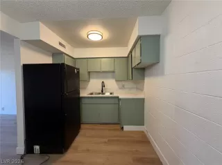 Photo #4: 2795172 Listing 