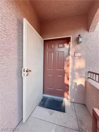 Photo #2: 2795219 Listing 