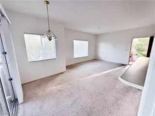 Photo #5: 2795219 Listing 