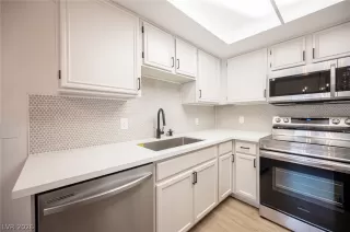 Photo #1: 2795235 Listing 
