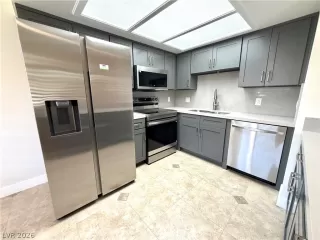 Photo #6: 2795318 Listing 
