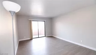 Photo #4: 2795386 Listing 