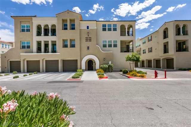 MLS: 2795456 Condo For Sale