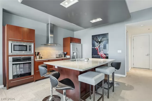 MLS: 2795570 Condo For Sale