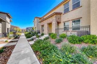 Photo #1: 2795663 Listing 