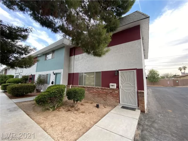 MLS: 2795664 Condo For Sale