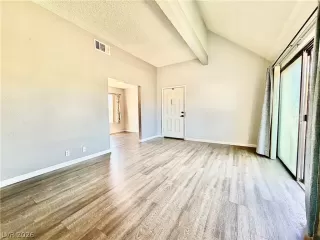 Photo #4: 2795705 Listing 