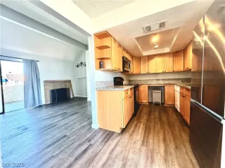Photo #5: 2795705 Listing 