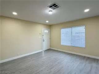 Photo #6: 2795803 Listing 