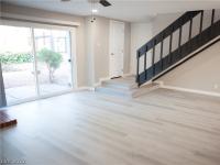 More Details about MLS # 2442340 : 666 ROLLING GREEN DRIVE