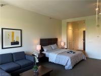 More Details about MLS # 2446933 : 29 MONTELAGO BOULEVARD 517