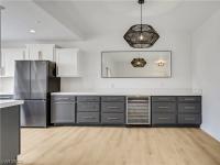 More Details about MLS # 2497017 : 830 CARNEGIE STREET 1123
