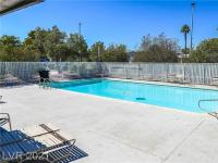 More Details about MLS # 2506921 : 905 WILLOW TREE DRIVE D