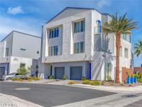 More Details about MLS # 2511076 : 2860 BLUE KEY COURT 1