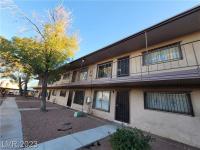 More Details about MLS # 2542126 : 615 SOUTH ROYAL CREST CIRCLE 10